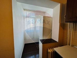 Apartament cu 4 camere de închiriat în zona Valea Rosie - imagine 7