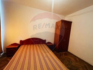 Apartament cu 4 camere de închiriat în zona Valea Rosie - imagine 2