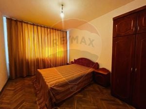 Apartament cu 4 camere de închiriat în zona Valea Rosie - imagine 3