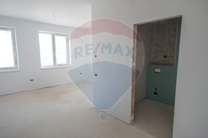 Apartament nou cu 1 cameră și loc parcare exterior inclus, Sânmartin - imagine 11