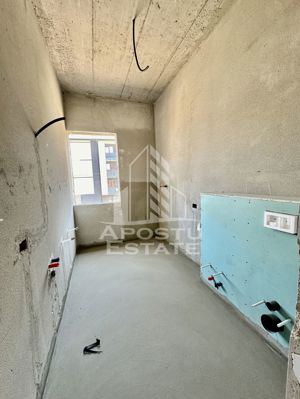 Apartament cu 3 camere, decomandat, 2 bai, etaj intermediar, Giroc - imagine 5