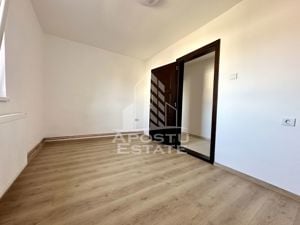 Apartament cu 2 camere, etaj 1,  pod propriu, la asfalt, Giroc - imagine 3