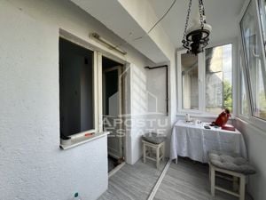 Apartament 2 camere, decomandat, balcon mare, zona Dorobantilor - imagine 9