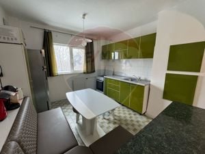 Apartament 3 camere spre închiriere in Zona 1 Mai - imagine 3