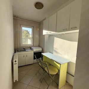 Apartament 2 camere etaj 3 din 4 confort 2 zona Girocului langa Spitalul Judetean - imagine 4