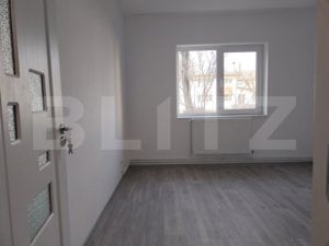  Parter Apartament semidecomandat renovat complet Micro 9 - imagine 12