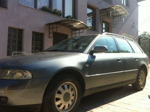 Vand Audi A4 Avant 1,9 TDI - imagine 2