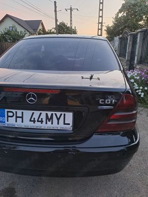 Mercedes 2.2 c class  - imagine 3