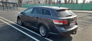 Toyota Avensis - imagine 9