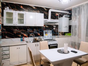 CASA LA PRET DE APARTAMENT - NOU PE PIATA - imagine 3