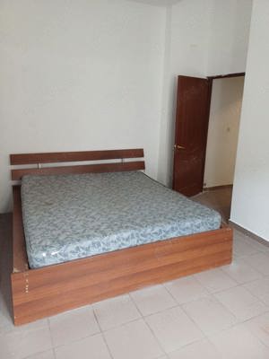 Închiriez apartament pe termen lung 