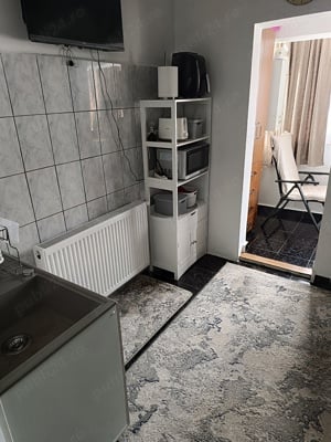 Vand apartament in loc. Mihail Kogalniceanu,2 camere,semidecomandat,bucatarie spatioasa,centrala gaz - imagine 9