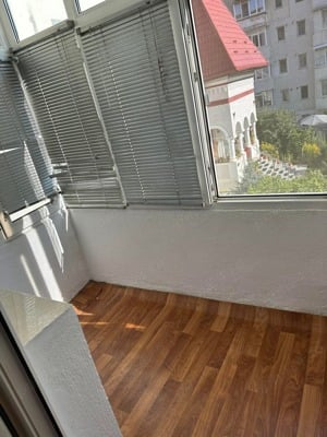 Apartment de închiriat 3 camere etajul 2 ,Str Bulevardul Epureanu nr33,număr de contact  .  - imagine 10