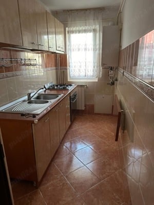 Apartment de închiriat 3 camere etajul 2 ,Str Bulevardul Epureanu nr33,număr de contact  .  - imagine 3