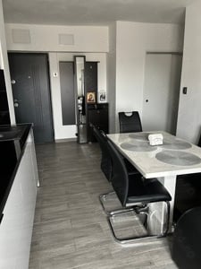 Proprietar vând apartament 2 camere,decomandat în zona Lipovei - imagine 2