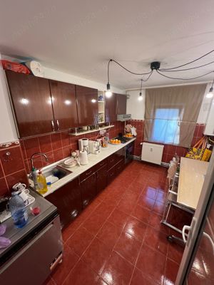 Vand apartament cu 3 camere - imagine 9