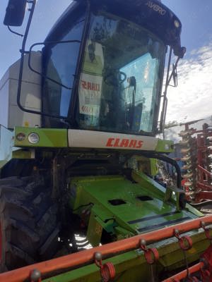 De vanzare Claas Avero 240! - imagine 1