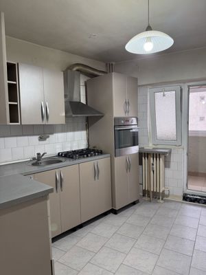 Apartament 3 camere zona Dristor - Kaufland Mihai Bravu