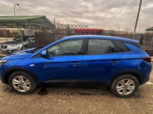 Opel Grandland X Enjoy 1.2 Turbo Benzina. Primul proprietar. - imagine 4