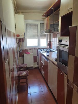 Apartament de inchiriat 3 camere + balcon zona Dacia - imagine 3