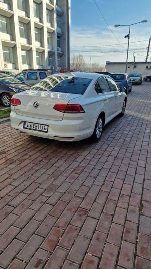 Volkswagen Passat Sedan 2.0 TDI Comfortline - imagine 8
