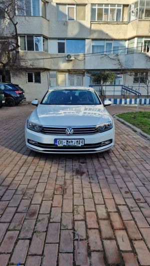 Volkswagen Passat Sedan 2.0 TDI Comfortline - imagine 3