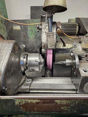 Masina de rectificat RU100 - imagine 2