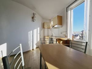 Apartament cu 3 camere decomandate, Centru - imagine 3