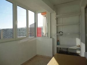 Vand apartament 3 camere zona Obor - imagine 4