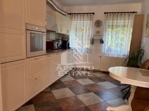 Duplex cu 4 camere, 3 locuri de parcare, in Dumbravita - imagine 3