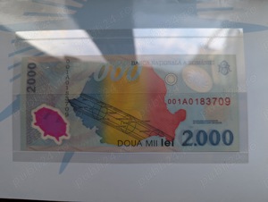 Bacnota 2000 lei eclipsa seria 001