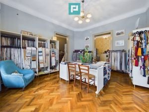 Apartament cu 3 camere,  zona ultracentrală