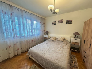 Apartament cu 3 camere, spatios, in Centrul Civic - imagine 2