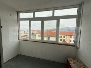 Apartament de vanzare cu 2 camere in Cugir, 49 mp+ pivnita. - imagine 5