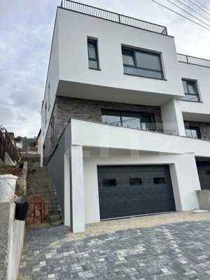 Duplex, 4 camere, 3 bai, 140mp, terasa 85mp, teren 300mp, view superb - VIVO - imagine 2