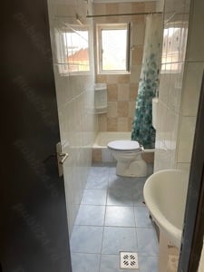 De închiriat apartament cu două camere; Preț 200 Euro. - imagine 5