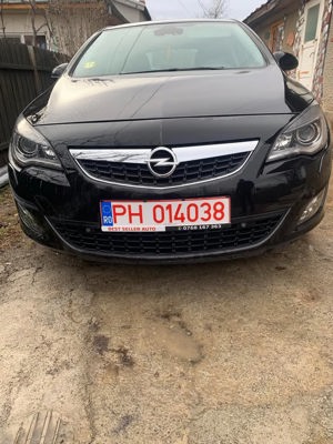 Vand Opel Astra J (Necesita inlocuire garnitura chiulasa)