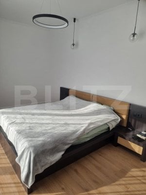 Apartanent de vanzare, cu 3 camere, 70 mp, zona ultracentrala - imagine 2