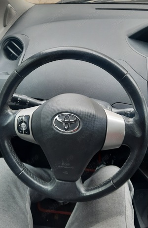 Toyota Yaris  - imagine 5