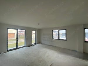 INVESTITIE! Apartament 2 camere si gradina, finisaje incluse, parcare