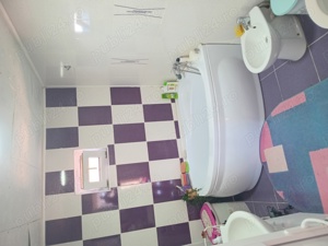 Casă de vânzare  - imagine 2 Casă de vânzare  - imagine 2