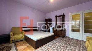 Apartament 2 camere de vanzare la curte comuna, zona Lunei - imagine 3