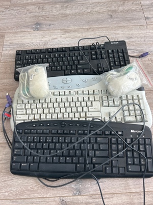 Tastaturi + mouse PS 2