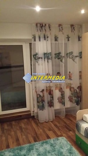 Apartament 4 camere de inchiriat Alba Iulia Centru cu scara interioara - imagine 5