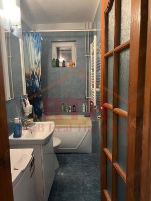 Oferim spre vanzare un Ap cu 2 camere semidecomandat in zona Girocului - imagine 5