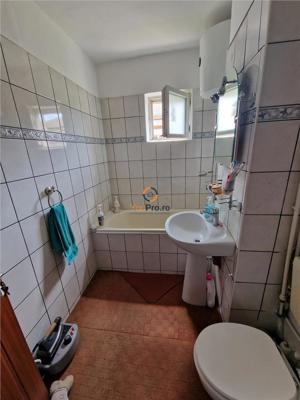 Apartament 2 camere modificat in 3 la etajul 4 cu acoperis zona Soarelui - imagine 4