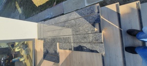 Pervaze Granit Still Grey Lustruit pentru exterior.