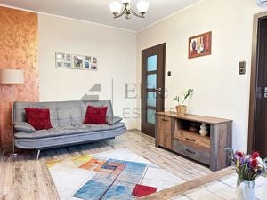 Casa ultracentrala singura in curte de vanzare in Oradea - imagine 4