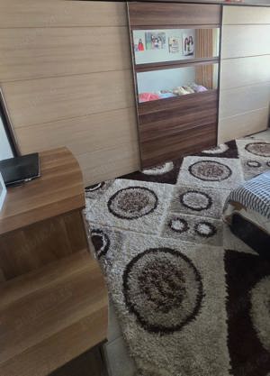 Vând apartament complet mobilat si utilat - imagine 6