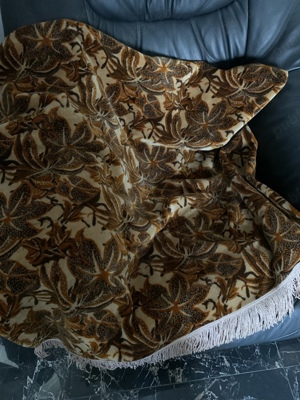 Cuvertura din catifea  - imagine 2